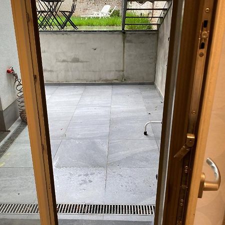 ブリュッセルAmazing Flat In Front Of Bois De La Cambreアパートメント エクステリア 写真